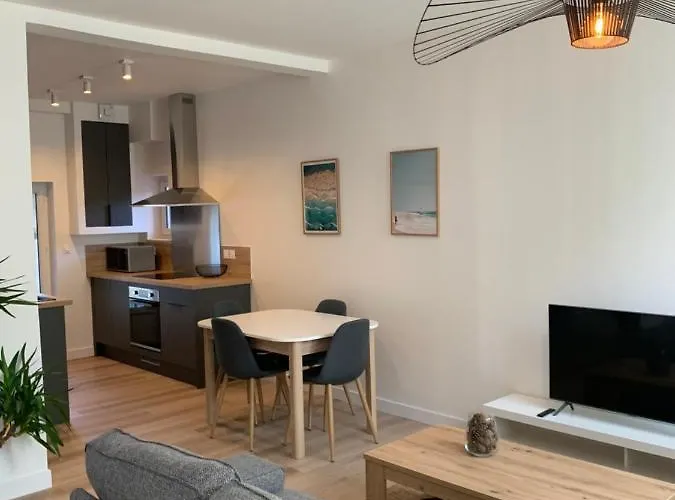 L'air De La Mer, 2 Chambres, 50m Plage, Parking Apartment Houlgate